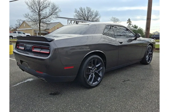 $24895 : Dodge Challenger 2023 SXT 2d image 5