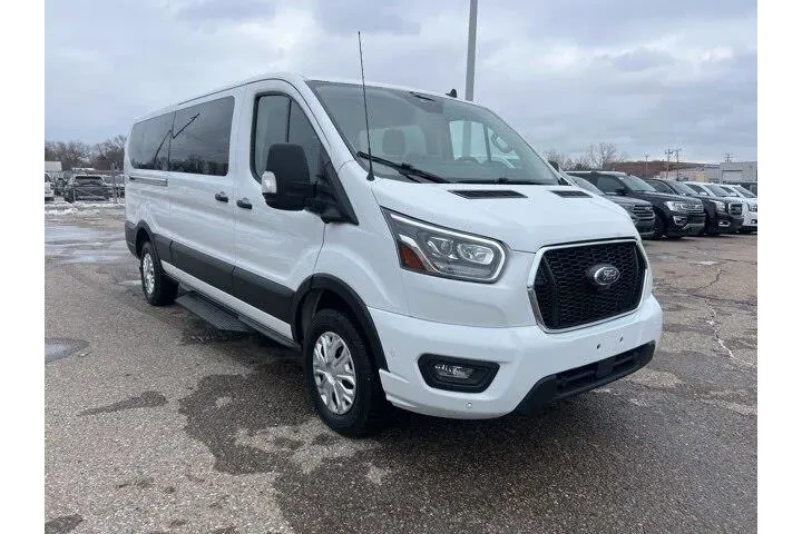 $31000 : Ford Transit 2023 350 XLT 3d image 3