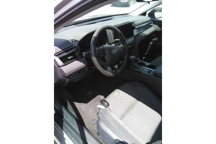 $28500 : Toyota Camry 2025 SE 4dr Sed image 3