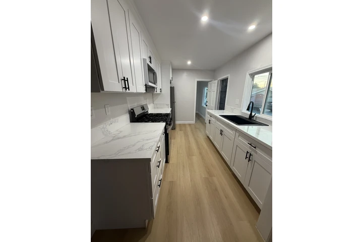 $2000 : Rento casa de una recamara image 2