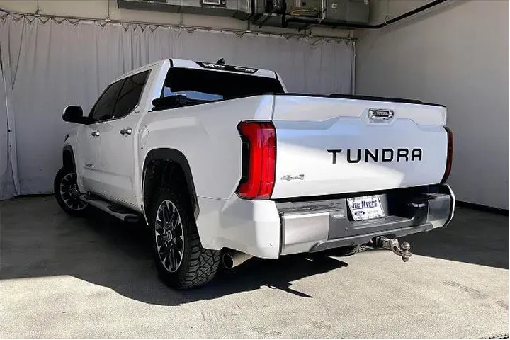 $38281 : Toyota Tundra 2022 4x4 Limit image 4
