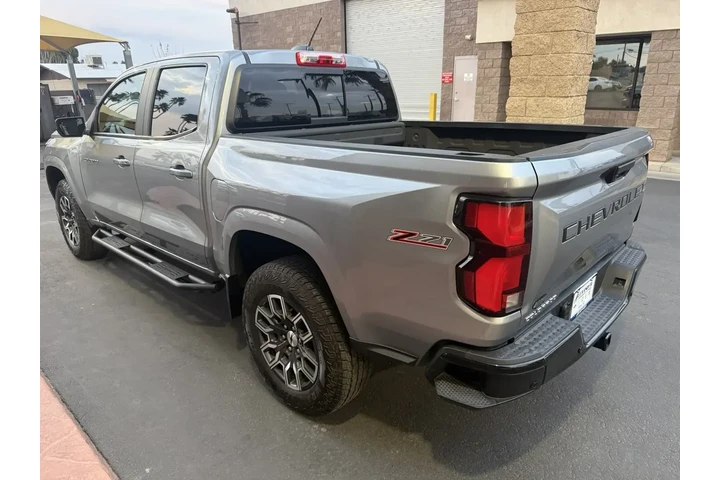 $39999 : Chevrolet Colorado 2024 4x4 image 4