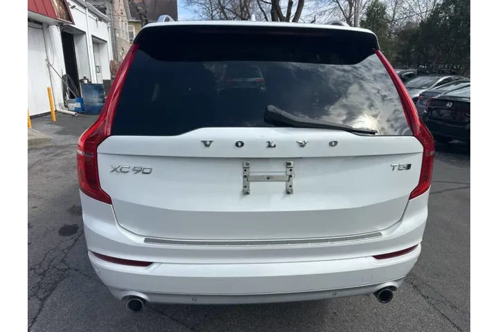 $15995 : 2019 XC90 T5 Momentum image 5