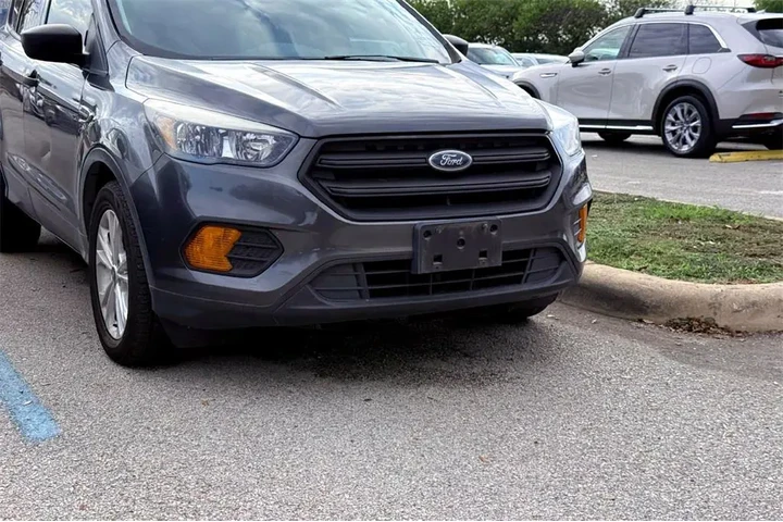 $15991 : Ford Escape 2019 S 4dr SUV image 2
