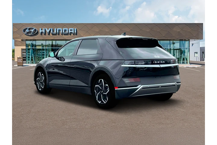$25216 : Hyundai IONIQ 5 2024 SE 4dr image 5