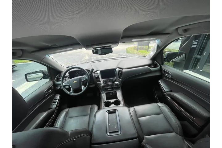 $26500 : Chevrolet Suburban LT image 4