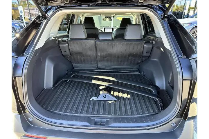 $34999 : Toyota RAV4 2024 AWD XLE Pre image 7