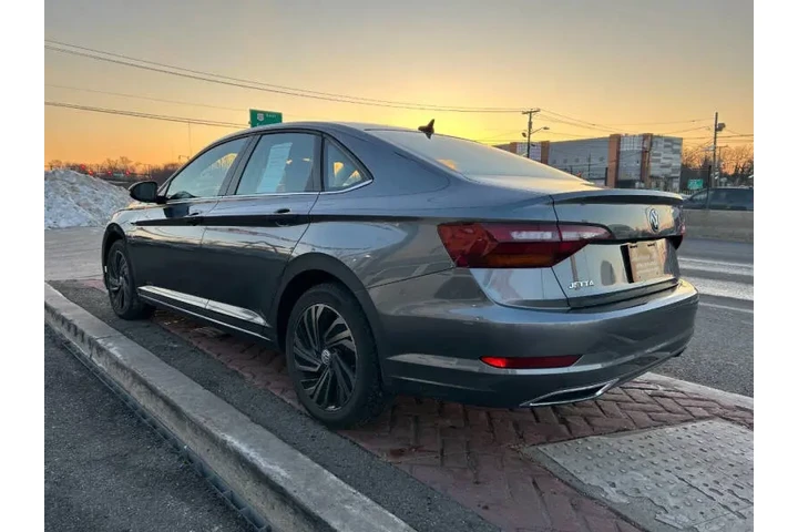 $9995 : 2019 Jetta SEL Premium image 6