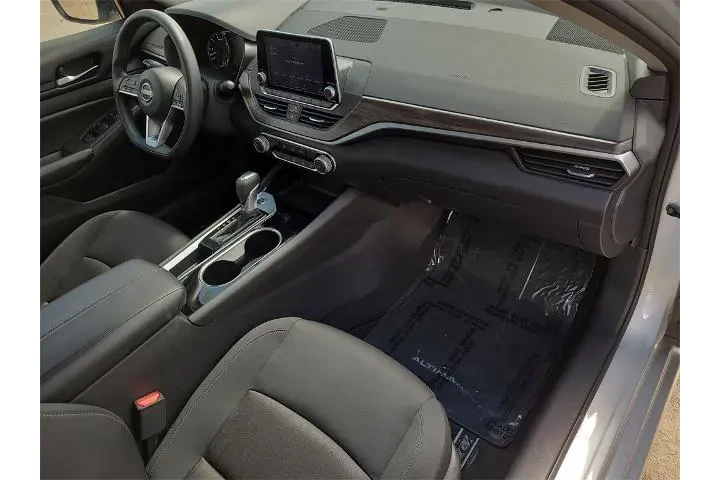 $19769 : Nissan Altima 2024 2.5 SV 4d image 10