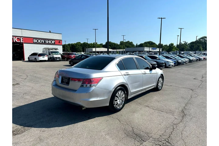 $7980 : 2011 Accord Sdn 4dr I4 Auto LX image 2