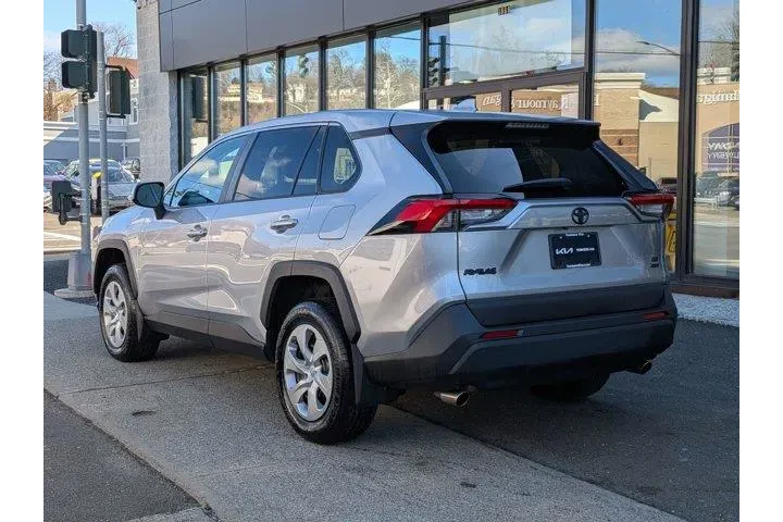 $25295 : Toyota RAV4 2023 AWD LE 4dr image 9
