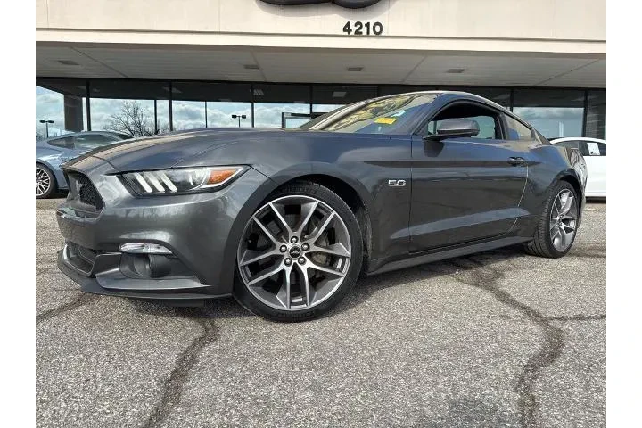 $30000 : Ford Mustang 2017 GT 2dr Fas image 2
