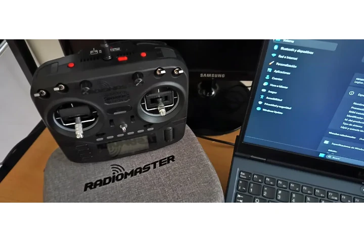 $20000000 : Drones FPV, accesorios, Lapto. image 4