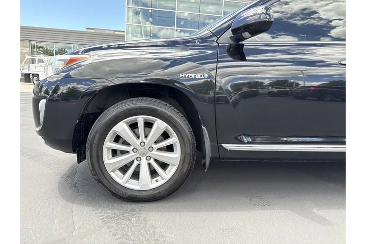 $13695 : Toyota Highlander Hybrid 201 image 9