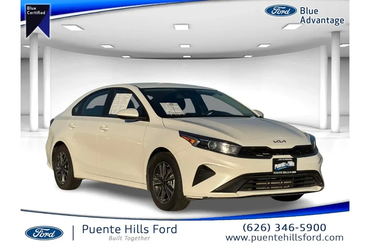 $14776 : Kia Forte 2023 LX 4dr Sedan image 1