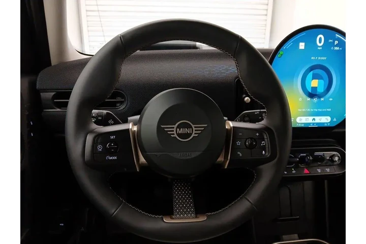 $29998 : MINI Hardtop 4 Door 2025 Coo image 10