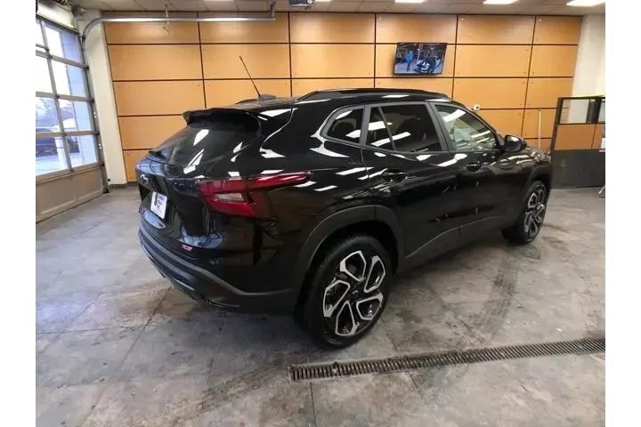 $25988 : Chevrolet Trax 2026 RS 4dr C image 7