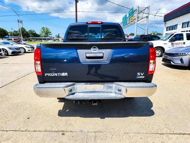 $18995 : 2017 Frontier Crew Cab For Sa image 7