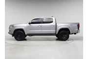 $27998 : Toyota Tacoma 2020 4x2 SR5 V thumbnail