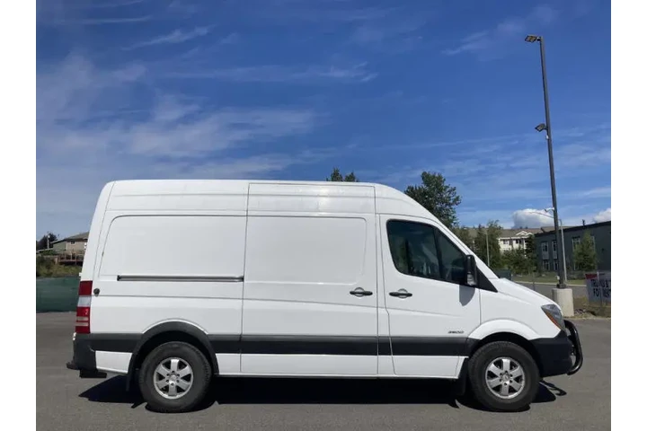 $22500 : 2014 Freightliner Sprinter 25 image 5