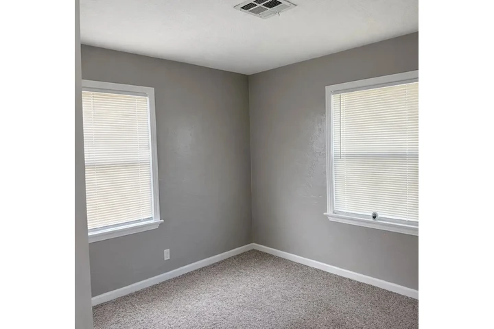 $1050 : Newly steel freshly painted image 6