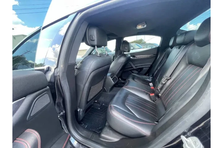 $12900 : 2017 Ghibli S Q4 image 9