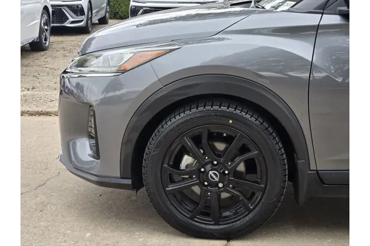 $15900 : Nissan Kicks 2022 SR 4dr Cro image 9