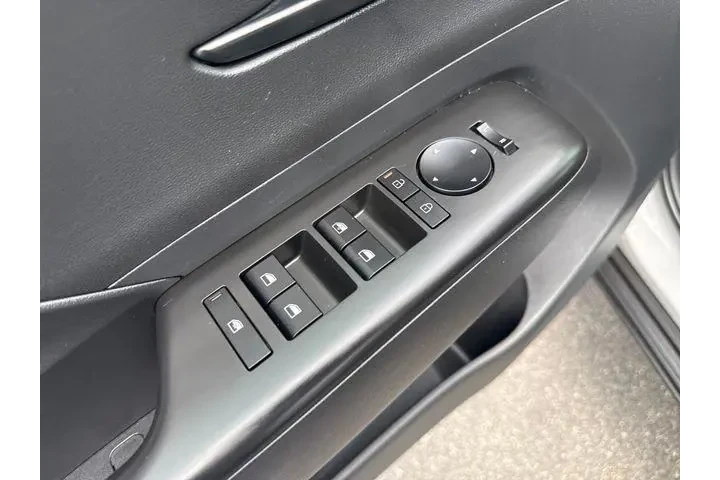 $24570 : Hyundai KONA 2024 AWD SEL 4d image 10