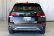 $22540 : Volkswagen Taos 2023 AWD SEL thumbnail