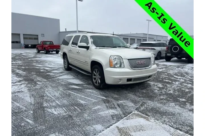 $10220 : GMC Yukon XL 2011 AWD Denali image 5