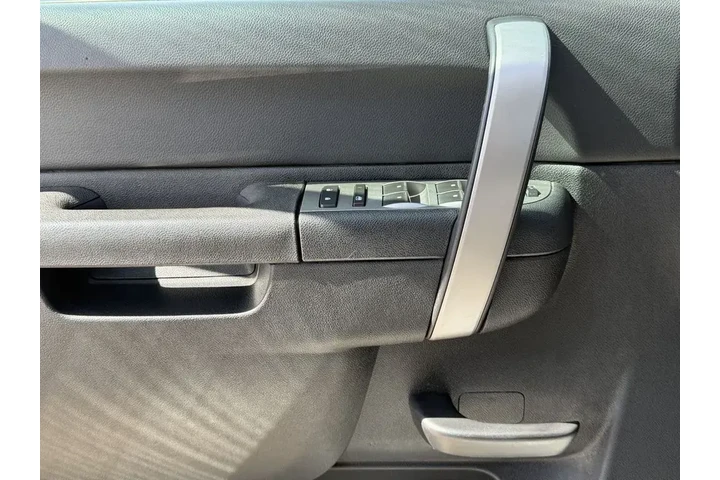 $29900 : GMC Sierra 2500HD 2014 4x4 S image 9