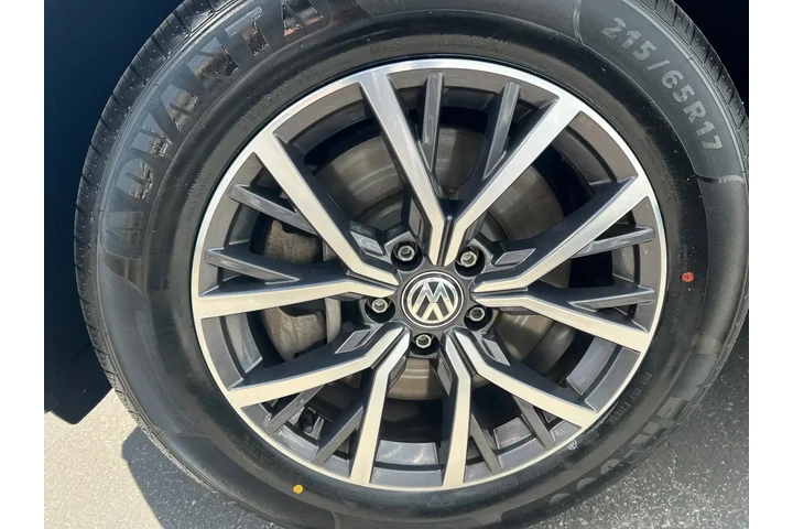 $17494 : Volkswagen Tiguan 2021 S 4dr image 10