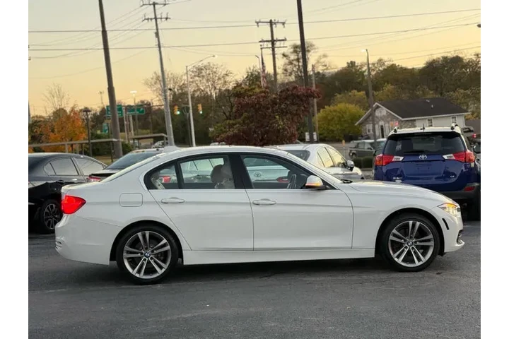 $16900 : 2018 BMW 3 Series 330i image 6
