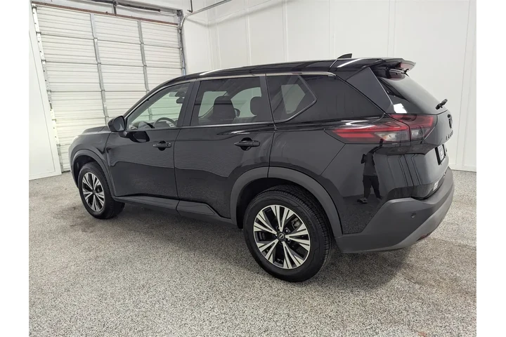 $21997 : Nissan Rogue 2023 SV 4dr Cro image 4