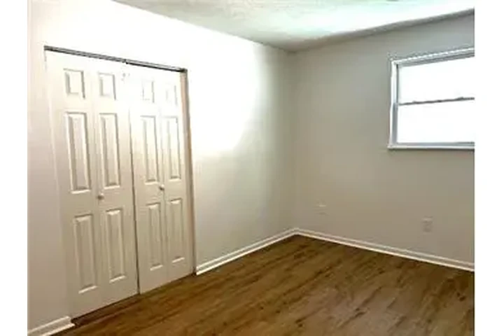 $600 : Rental property with 2 bedro image 10