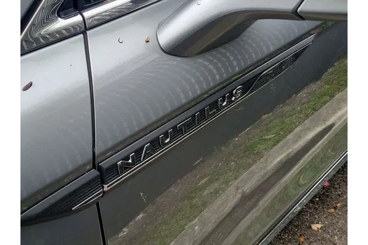 $27990 : Lincoln Nautilus 2022 Standa image 3