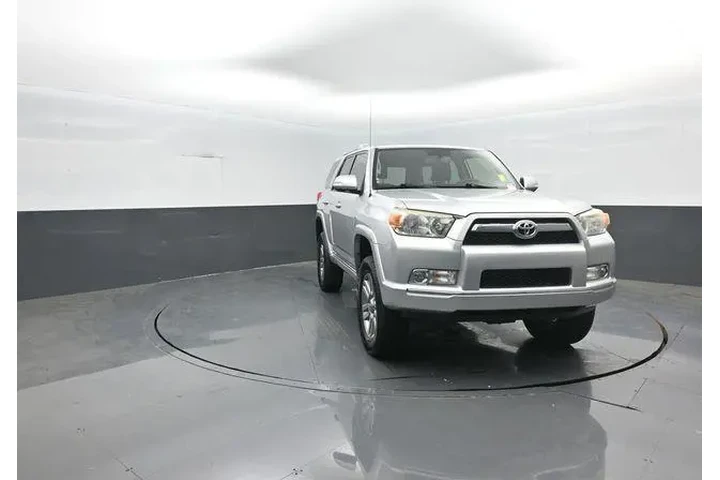 $19401 : Toyota 4Runner 2013 AWD Limi image 2