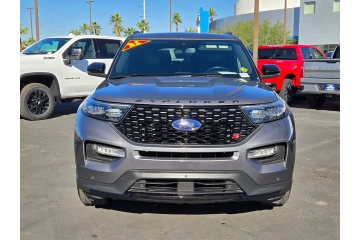 $32000 : Ford Explorer 2021 AWD ST 4d image 8