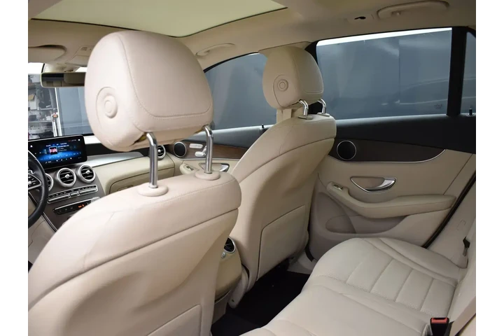 $23995 : Mercedes-Benz GLC 2020 AWD G image 9