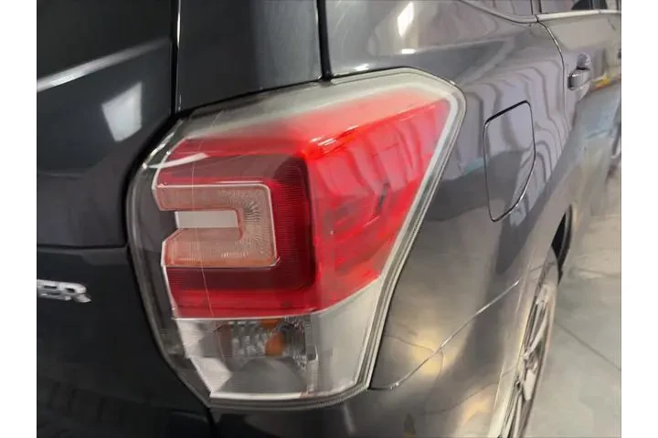 $14999 : Subaru Forester 2018 AWD 2.5 image 9