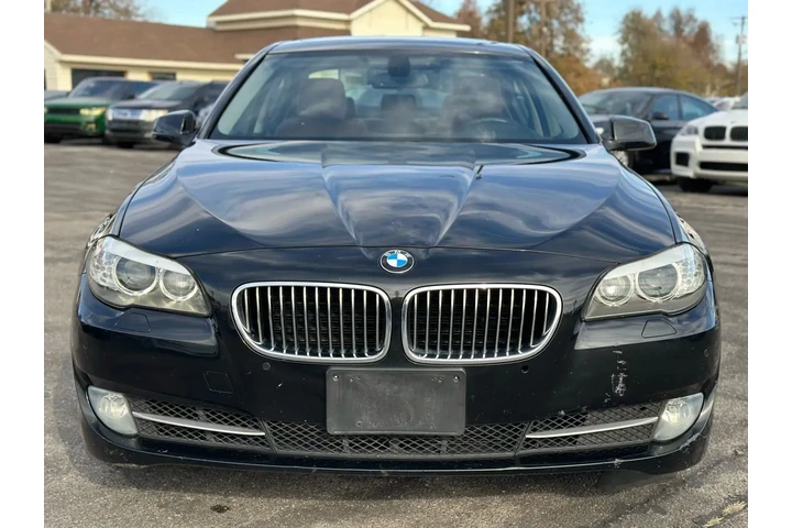 2011 BMW 5 SERIES 535I SEDAN image 6