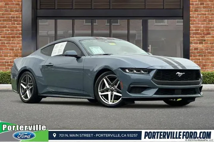 $27966 : Ford Mustang 2024 EcoBoost 2 image 1