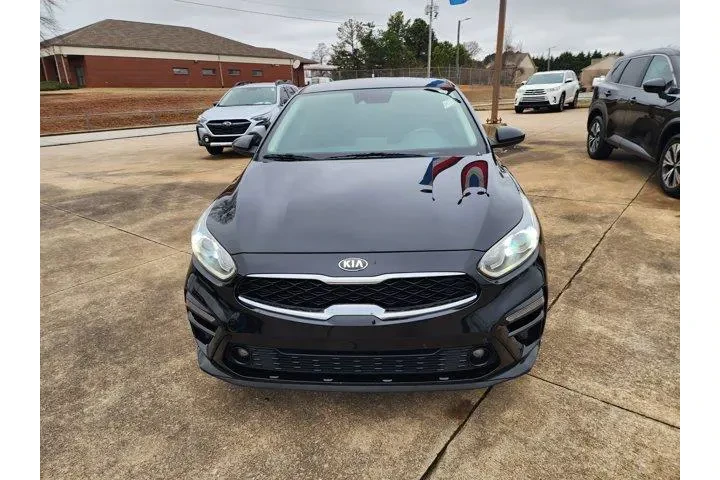 $12732 : Kia Forte 2019 S 4dr Sedan image 9