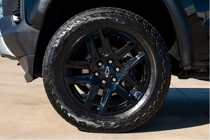 $35822 : Chevrolet Colorado 2024 4x4 image 6