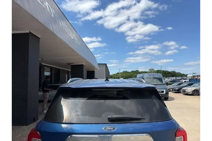 $30465 : Ford Explorer 2023 Limited 4 image 6