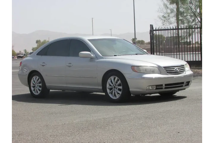 $7995 : 2006 Azera Limited image 2