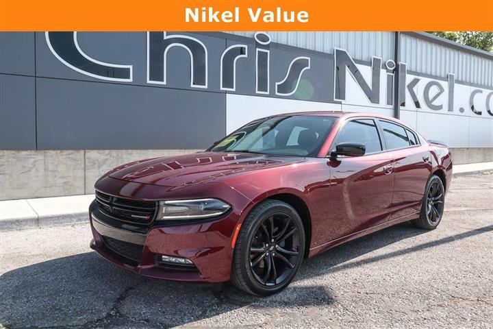 $18949 : 2018 Charger SXT Plus image 1