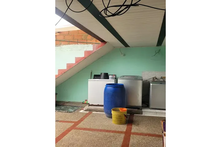 $570000000 : Venta Casa  241 mts b. iNGLES image 9