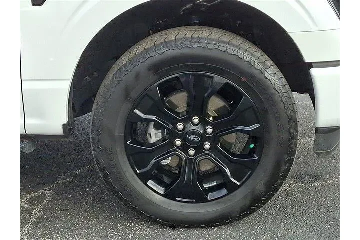 $36230 : Ford F-150 2023 4x4 XL 4dr S image 8