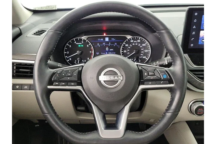$21998 : Nissan Altima 2023 2.5 SL 4d image 10